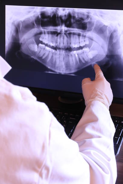 Best Emergency Dental Care for Broken or Chipped Teeth in Lawrence, KS